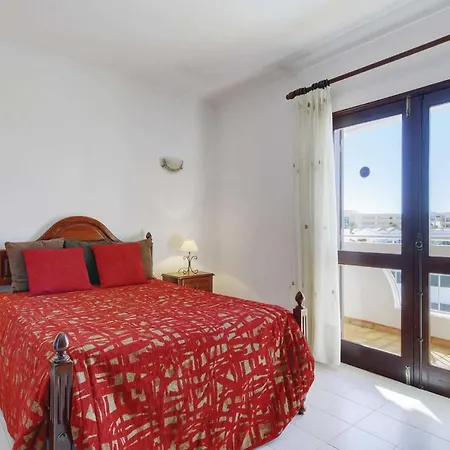 Sleeps 6 Pool Air Con Wifi Villa