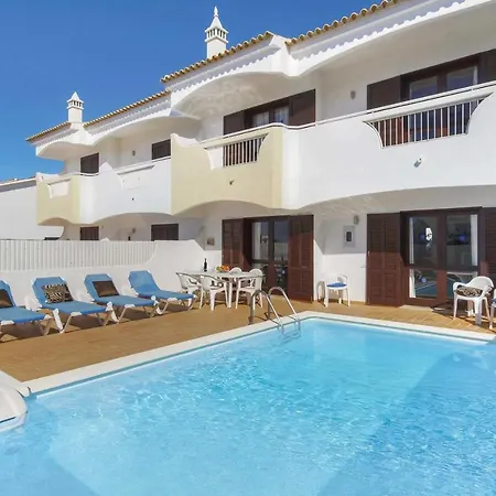 Villa Sleeps 6 Pool Air Con Wifi