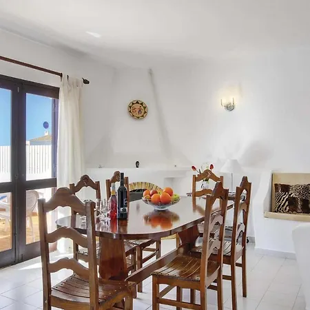 Sleeps 6 Pool Air Con Wifi *